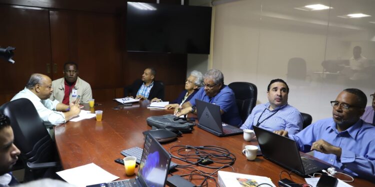 Presas están en condiciones de recibir lluvias de huracán Beryl