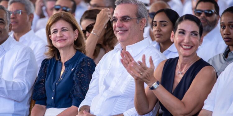 Presidente Abinader encabezará varias inauguraciones de obras en Peravia y San Cristóbal este domingo