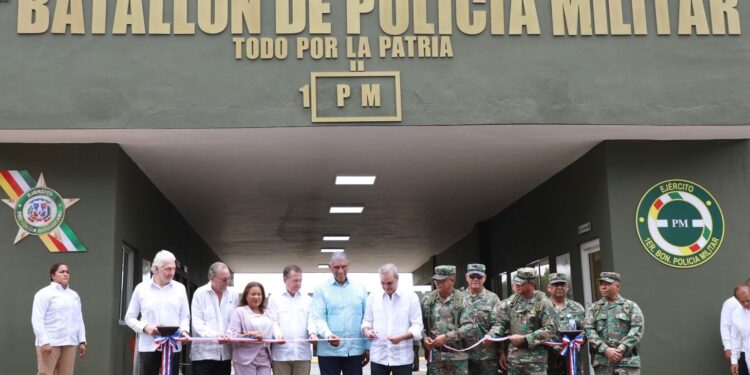 Presidente Abinader inaugura 20 instalaciones repartidas en el Campamento Militar 16 de Agosto, Sierra Prieta, SDN y en la Base Aérea