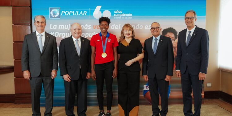 Marileidy Paulino visita la Torre Popular tras victoria en París 2024