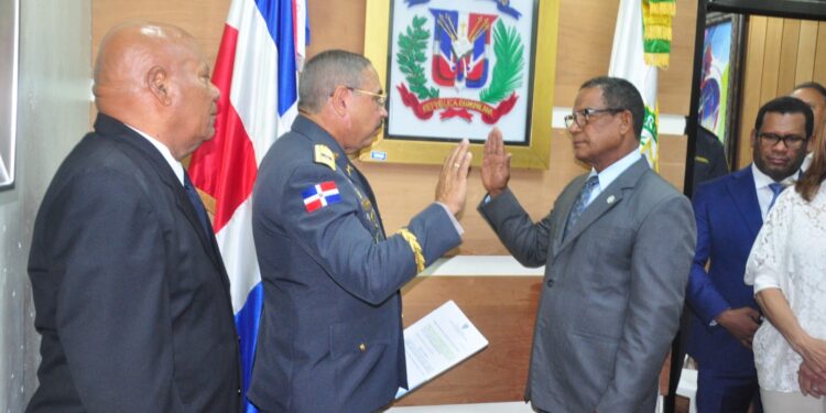 Policía Nacional posiciona nuevo director de la Reserva Policial