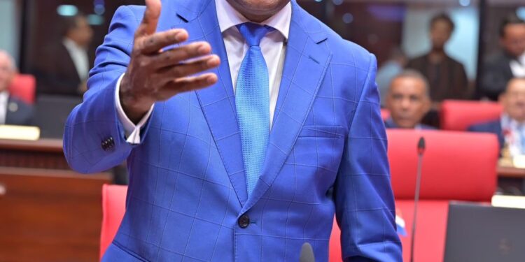 Senador Julito Fulcar propone declara a Marileidy Paulino “Orgullo Nacional”