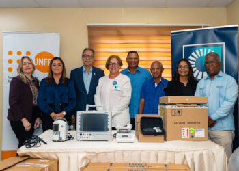 Fundación Popular entrega equipos médicos al hospital de Engombe