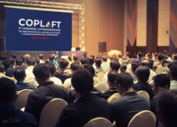 Riesgos asociados a nuevas tecnologías constituyen un desafío para la prevención de lavado de activos, sostiene directora de la UAF