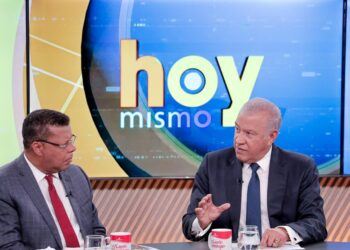 Andrés Bautista destaca importancia de encuentro tripartito para consenso de reforma fiscal