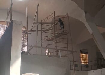 Avanzan trabajos en Mercado Modelo de San Cristóbal, con más de dos mil metros baldosas en interior edificación