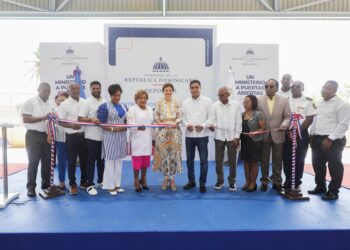 Raquel Peña entrega 403 viviendas en SDE y reafirma compromiso con familias dominicanas