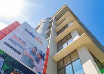 Edesur Dominicana comunica rotura de cables por retroexcavadora origina interrupción de energía en Santo Domingo Oeste