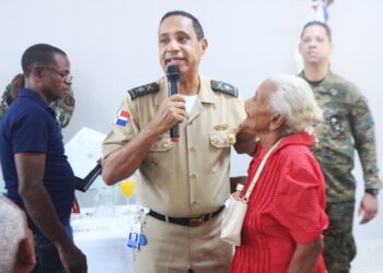 Ministerio de Defensa implementa programa para militares retirados en Azua