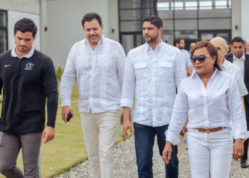 SENADOR GUSTAVO LARA SALAZAR INICIA VISITAS A ACADEMIAS DE LA MLB