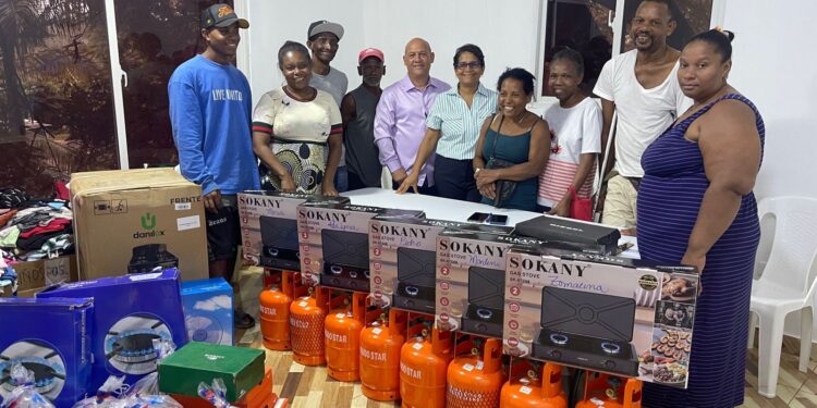 COMUNIDAD SEGURA AYUDA FAMILIAS DE LOS REFUGIOS AFECTADAS POR INCENDIO Y GESTIONARÁ VIVIENDA DIGNA