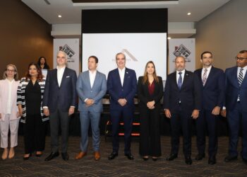 Presidente Abinader asiste a presentación de “Construyendo RD” de ACOPROVI, para dominicanizar mano de obra de la construcción y facilitar formación técnica y empleos