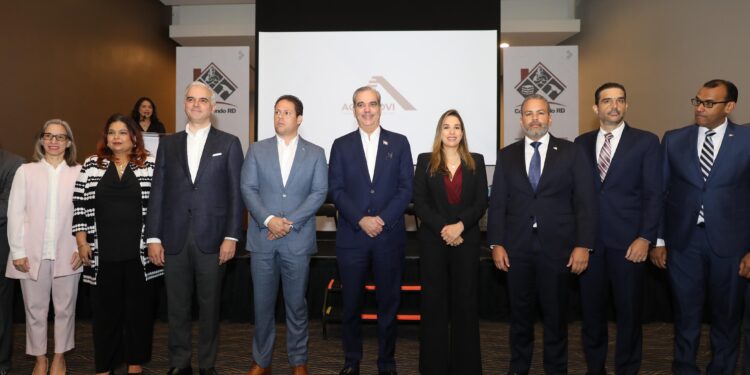 Presidente Abinader asiste a presentación de “Construyendo RD” de ACOPROVI, para dominicanizar mano de obra de la construcción y facilitar formación técnica y empleos