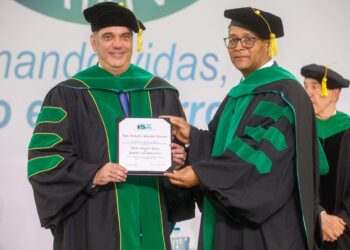 Presidente Abinader recibe Honoris Causa de la Universidad ISA por su liderazgo visionario e impulso de inicitivas en favor de la educacion y sector productivo del país