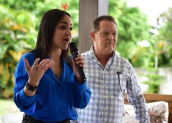 Ministra Faride Raful se reúne con diversos sectores de la provincia Espaillat y anuncia medidas inmediatas