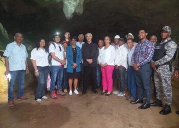 Autoridades recorren Cuevas del Pomier acompañados de experto internacional