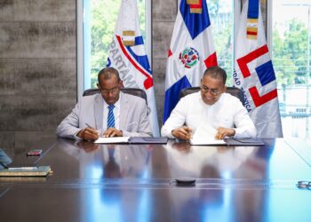 DA acuerda con Titulación agilizar proceso de ocupantes de terrenos aeropuerto internacional Pedernales