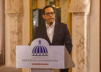 Gobierno reduce la burocracia generando ahorros por más de 60 mil millones