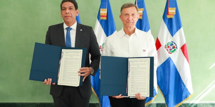 ADOEXPO y Mirex acuerdan promover exportaciones y fortalecer la economía nacional