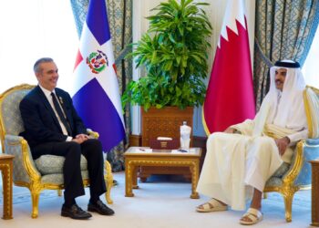 Presidente Abinader se reúne con Emir de Qatar
