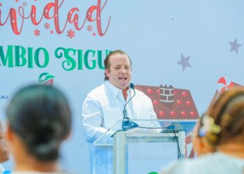 José Ignacio Paliza encabeza encuentro navideño en Azua y San José de Ocoa; entrega bonos navideños