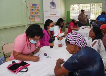 Desarrollo de la Comunidad lleva jornada asistencial con telemedicina al municipio Comendador