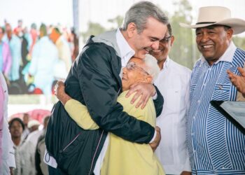 Presidente Abinader inaugurará línea de transmisión eléctrica, sucursal Banco de Reservas, un muelle, una escuela y una estancia infantil en Montecristi