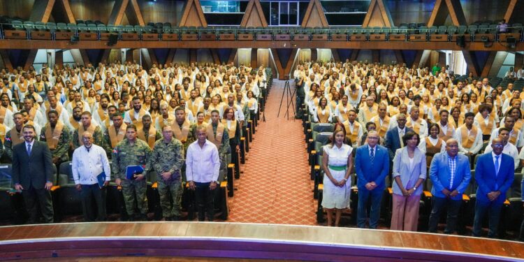 INTRANT e INFOTEP certifican a mil conductores en habilidades blandas para una movilidad responsable