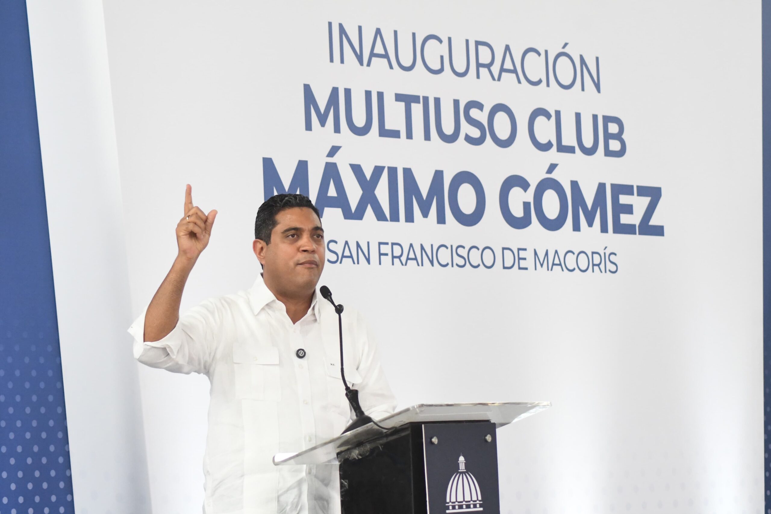 Presidente Abinader entrega multiuso en San Francisco de Macorís con inversión de 75 millones