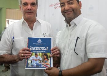 Presidente Luis Abinader recibe de CONADIS el borrador del Plan Nacional de Discapacidad