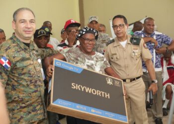 MIDE consolida política de dignificación para retirados y familiares de las Fuerzas Armadas