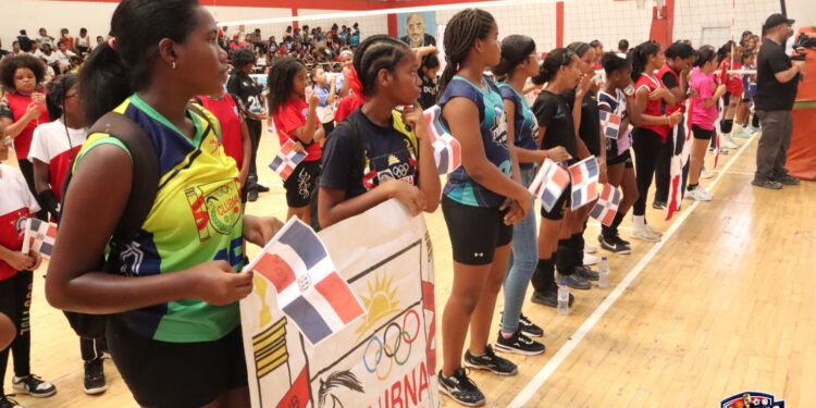Calero, Femdris, Villa Carmen y La Fe arrancan con victoria en el Quinto Convivio de Mini Voleibol 2025