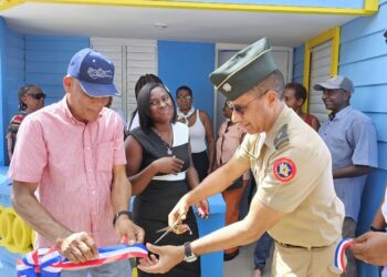 MIDE lleva tranquilidad y seguridad a viuda de militar con nueva vivienda
