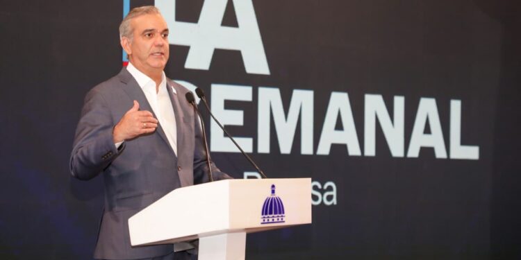 Presidente Abinader informa DNCD ha decomisado más de 226 mil kilos de drogas y detenido a más de 182 mil personas en últimos cinco años