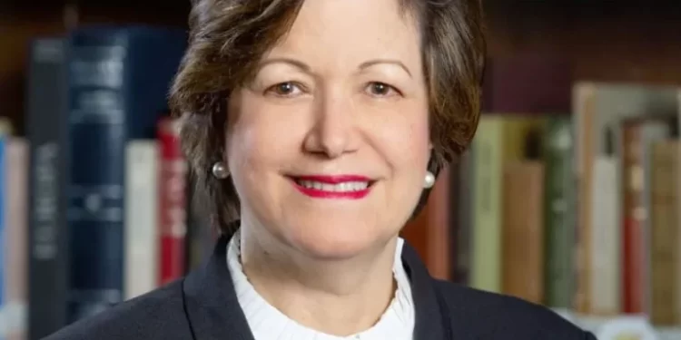 Presidente Abinader designa a la Dra. Aura Celeste Fernández Rodríguez como gerente general del Consejo Nacional de la Seguridad Social