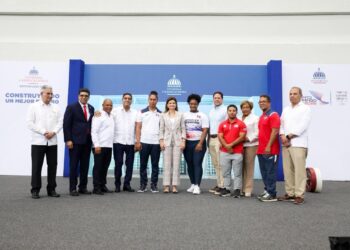 Raquel Peña y ministro Bonilla entregan Pabellón de Halterofilia Dr. José Joaquín Puello en el Parque del Este