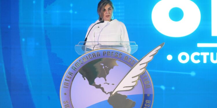 Secretaria adjunta de la OEA felicita al presidente Abinader y a la República Dominicana por su liderazgo en libertad de prensa en América Latina