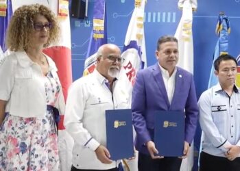 Proindustria entrega maquinarias al Instituto Politécnico Loyola para impulsar startups industriales en RD