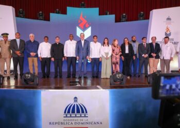 Presidente Abinader y ministro Kelvin Cruz inauguran Juegos Universitarios