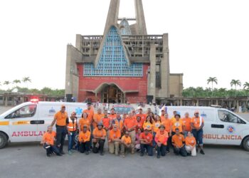 Defensa Civil acompaña a fieles en carreteras y la Basílica de Higüey