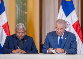 Presidencia de la República fortalece el desarrollo del sur profundo con acuerdo para financiar 300 becas universitarias