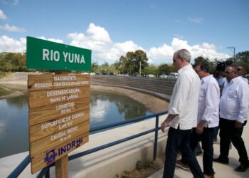 Presidente Abinader inaugura la construcción del muro de gaviones y adecuación del Río Yuna en comunidad Ceiba de los Pájaros para garantizar seguridad de los lugareños