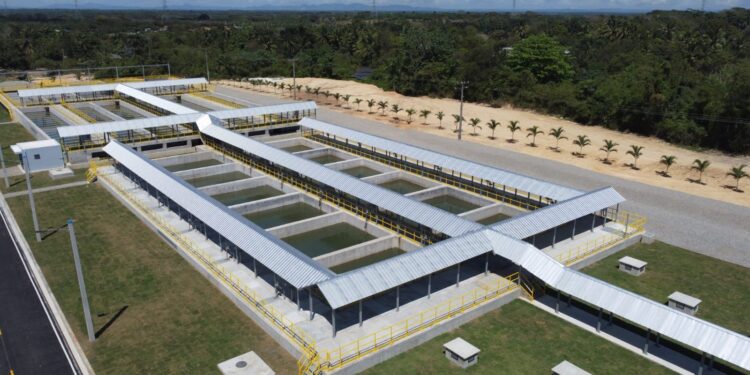 Presidente Abinader y Fellito Suberví ponen en servicio Acueducto por bombeo más grande del país; producirá más de 136 millones de galones diarios