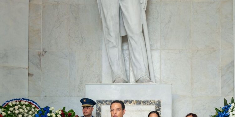 Vicepresidente Ejecutivo de la ETED resalta rol estratégico de la empresa para la transición energética y digital