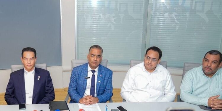 Servicio eléctrico queda restablecido en un 100 % en todo el país