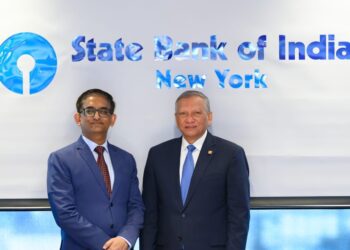 Leonardo Aguilera realiza visita al State Bank of India en Nueva York para fortalecer relaciones internacionales