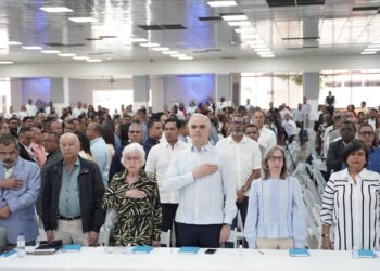 Ministerio de Educación realiza jornada institucional enfocada en la nueva Ley de Compras y Contrataciones Públicas y el Código Penal