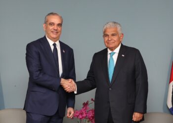 Presidente Abinader se reune con su homólogo panameño José Raúl Mulino para afianzar cooperación bilateral e impulsar comercio, turismo e inversiones