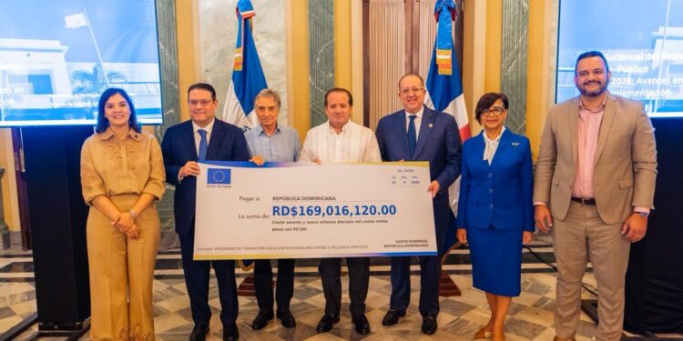 Gobierno dominicano y UE impulsan economía verde en RD; UE dona 2,275 MM de euros