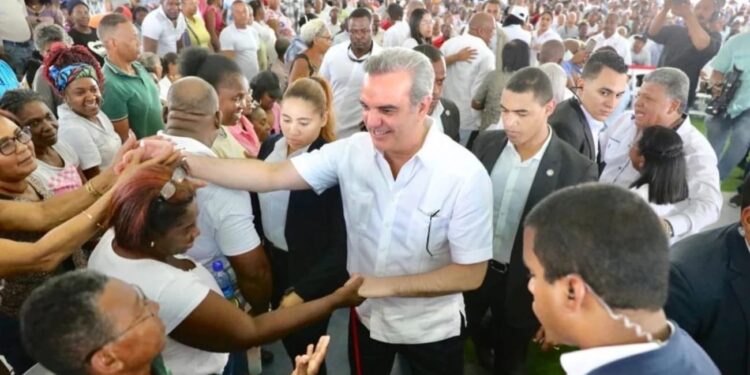 Presidente Abinader entregará apartamentos e inaugurará tres centros educativos, un techado escolar y un club deportivo en el Gran Santo Domingo este sábado